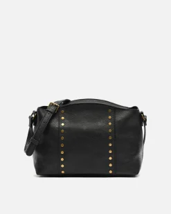 Bolso bandolera con detalles metálicos