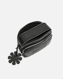 Bolso bandolera con detalle colgante