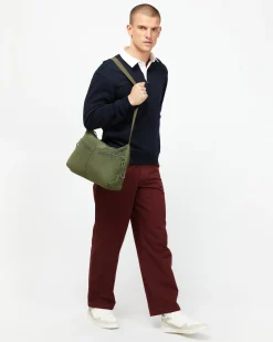 Bolso bandolera mediano en nylon