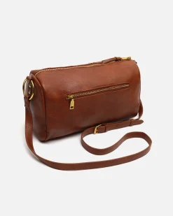 Bolso bowling con detalles metálicos