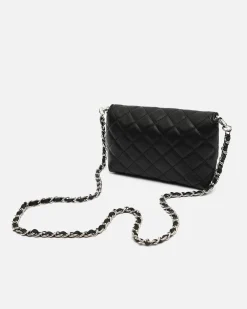 Bolso mini acolchado con detalles metálicos