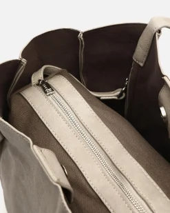 Bolso shopper grande con neceser extraíble