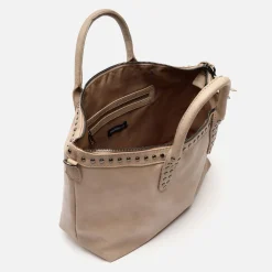 Bolso tote con asa bandolera y detalles metálicos