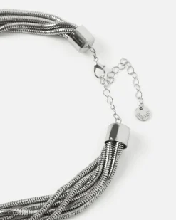 Collar corto