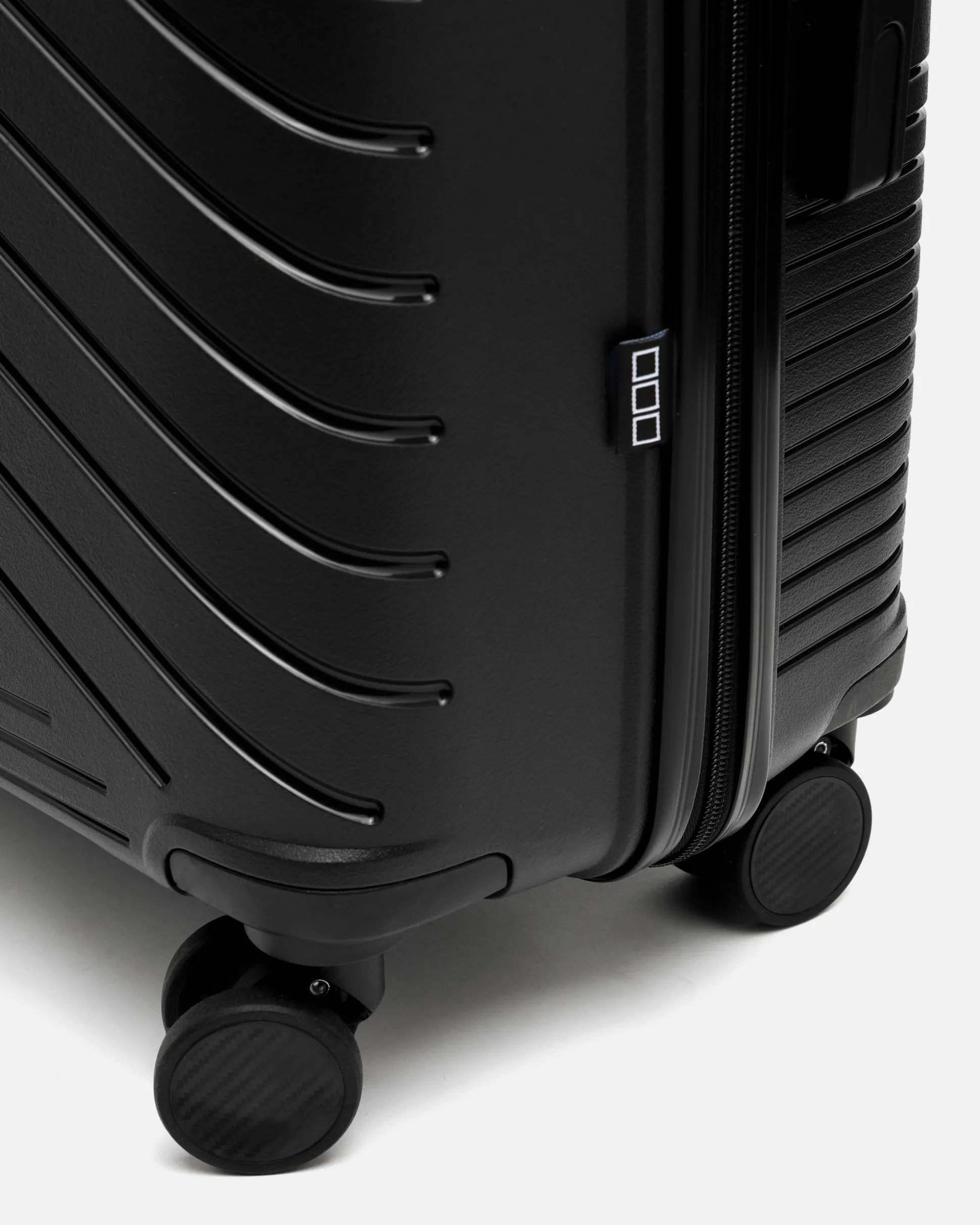 Maleta mediana rígida (62l)