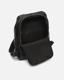 Mochila antirrobo con detalles metálicos
