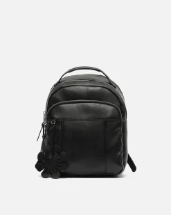 Mochila con detalle colgante