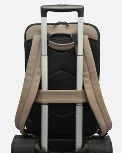 Mochila de viaje con bolsillo para portátil (15.6