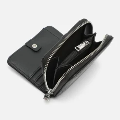 Monedero pequeño con detalles metalizados