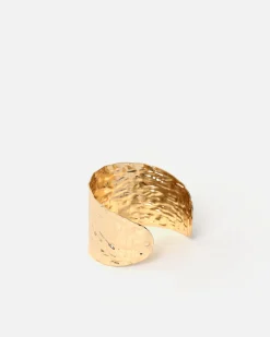 Pulsera rígida